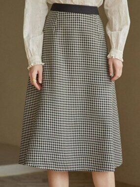 Simple Retro Preppy Chic Houndstooth A-line Skirt Size XS Flare Office Corporate